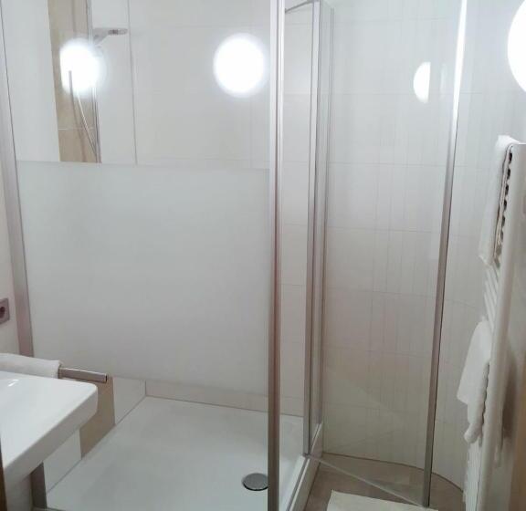 4인용 수피리어 룸, Gasthof Zum Löwen