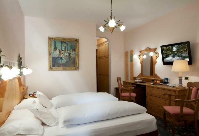 غرفة أساسية, Sporthotel Arabba