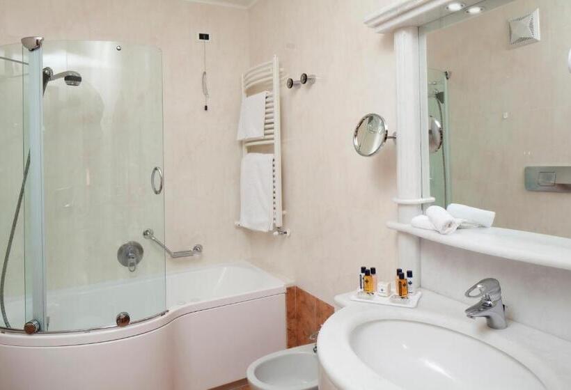 غرفة ديلوكس مزوَّدة بجاكوزي, Sporthotel Arabba