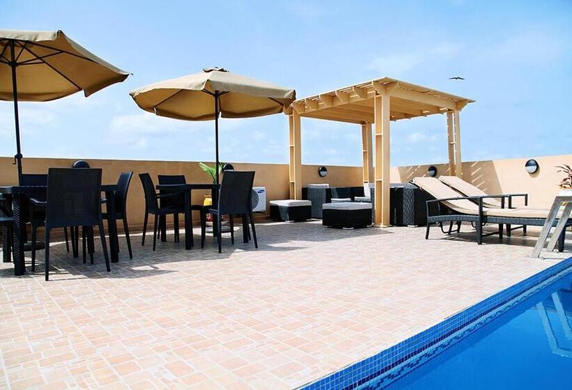 اتاق استاندارد, Madou Goree