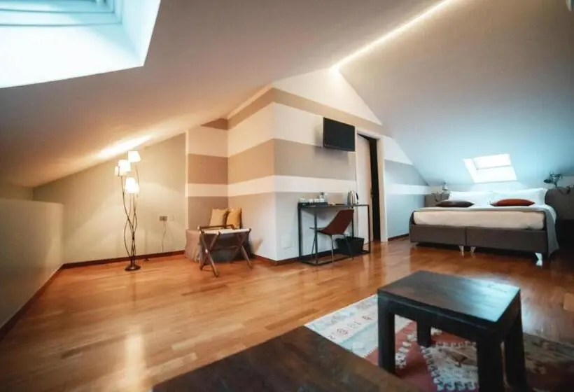 デラックストリプルルーム, Casa Agnese