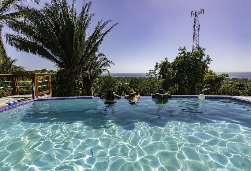 ویلای استاندارد 3 خوابه, West End Breeze