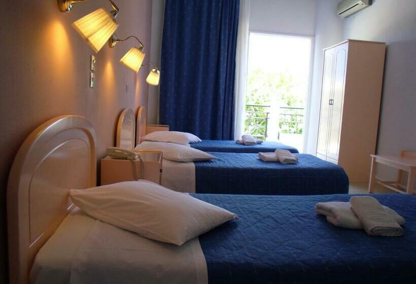 スタンダードトリプルルーム, Ifigenia