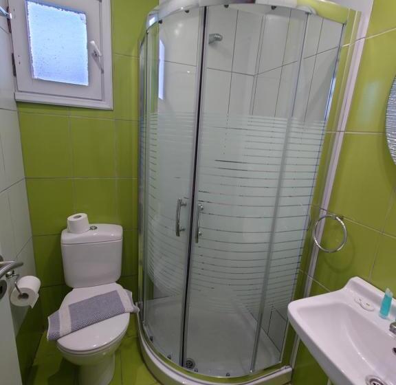 エコノミールーム, Ifigenia