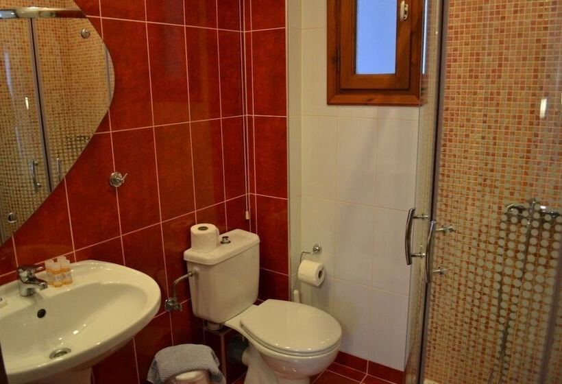 プールビュースタンダードルーム, Ifigenia