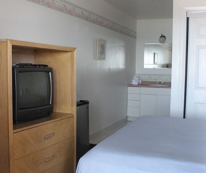 ダブルベッドのスタンダードシングルルーム, Sandcastle Beachfront Inn