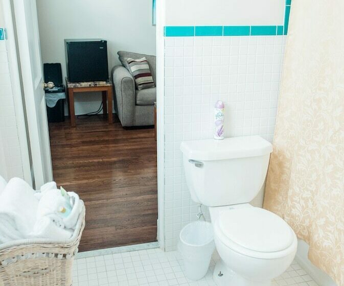 جناح كومفورت, Capernaum Lakeside Lodge