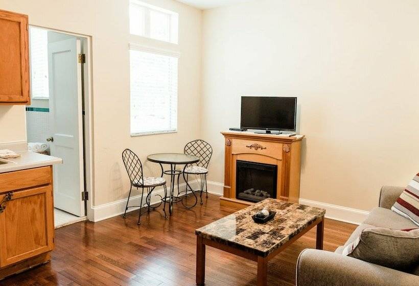 جناح ديلوكس, Capernaum Lakeside Lodge