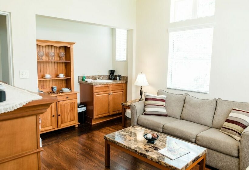 جناح كومفورت, Capernaum Lakeside Lodge