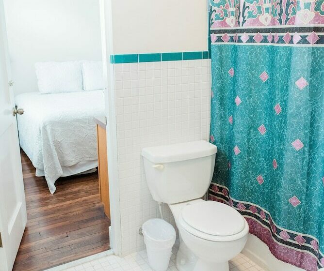 غرفة كلاسيكية سرير مزدوج, Capernaum Lakeside Lodge