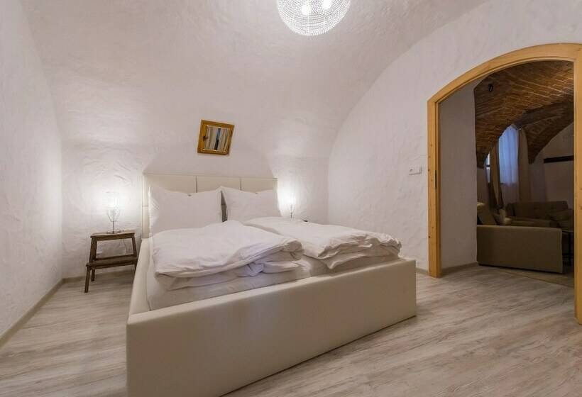 标准间, Pension U Zámku