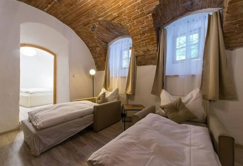 标准间, Pension U Zámku