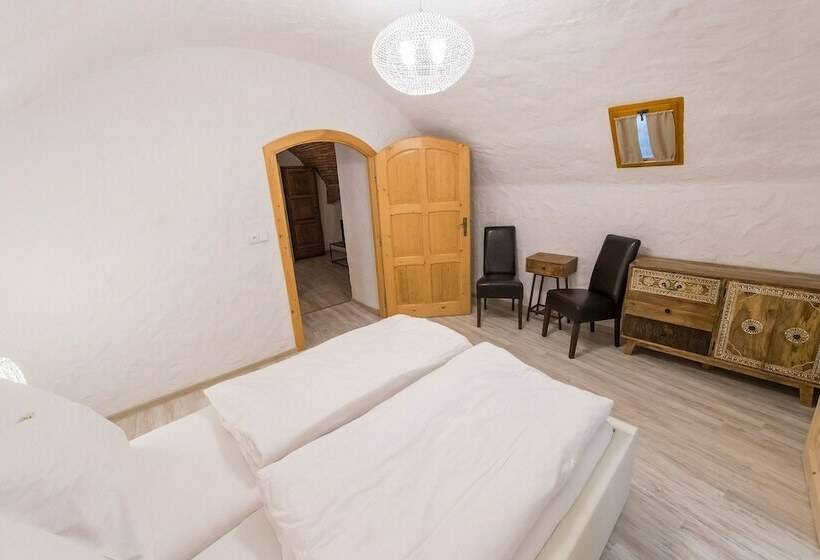 标准间, Pension U Zámku