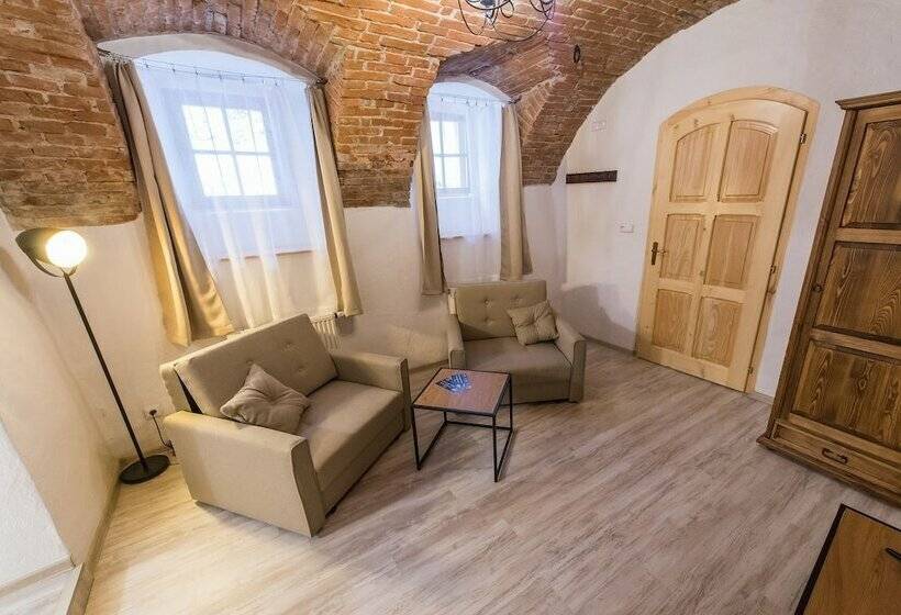 标准间, Pension U Zámku