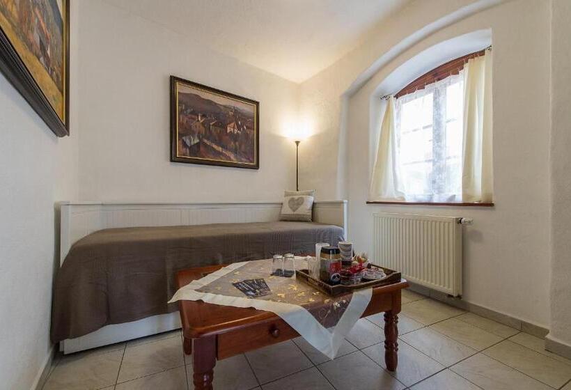 豪华房间, Pension U Zámku