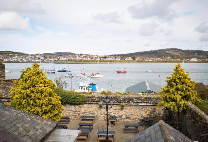 オーシャンビュースタンダードルーム, George & Dragon, Conwy