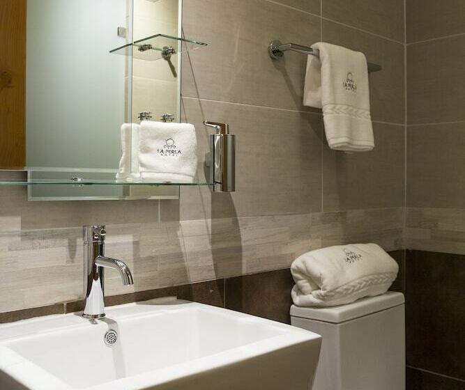 Номер Стандарт Двуспальная Кровать Вид на Парк, La Perla