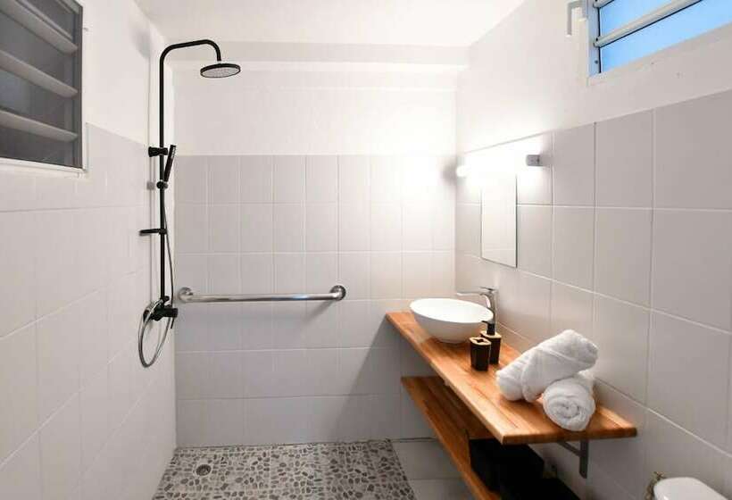 آپارتمان راحتی 1 خوابه, L Oeil Dans Le Bleu