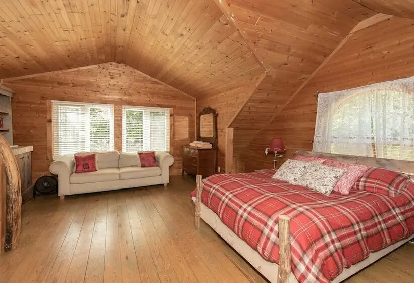 ４ベッドルームハウス, Aisling Lakehouse