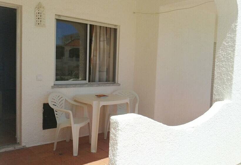 2침실 패밀리 아파트, Salema Praia Club