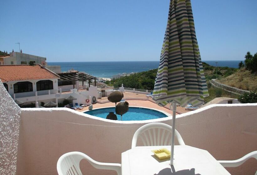 2침실 패밀리 아파트, Salema Praia Club