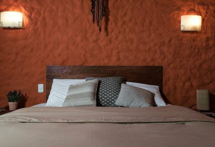 컴포트 룸, La Confianza