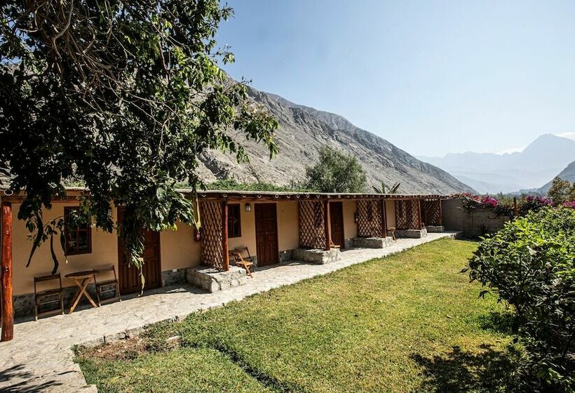 컴포트 룸, La Confianza