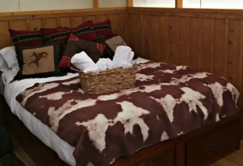 Deluxe Tent, Yd Guest Ranch
