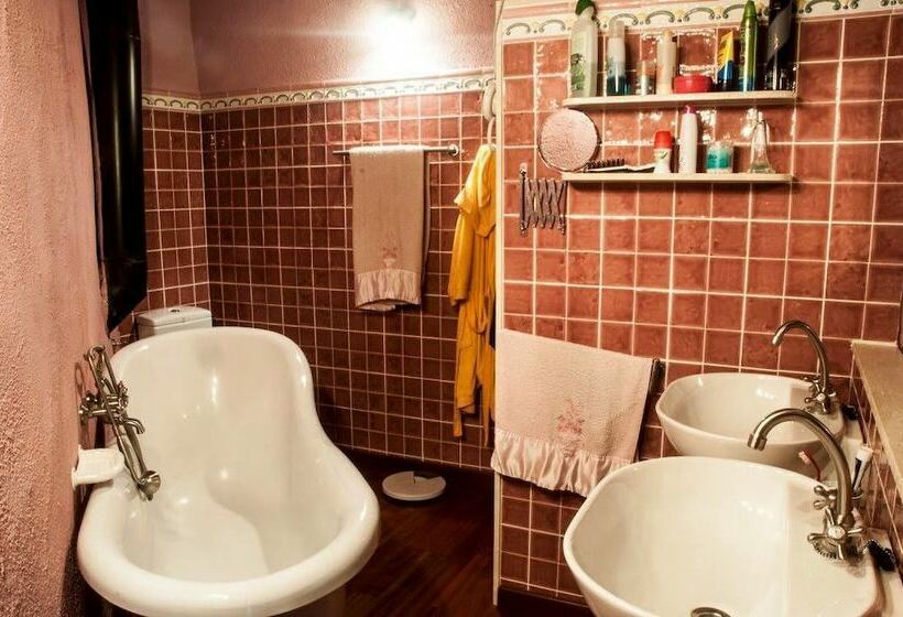 3间卧室的房子, La Germandat