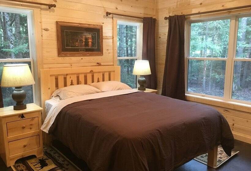 キャビン, Moose Track Adventures Resort