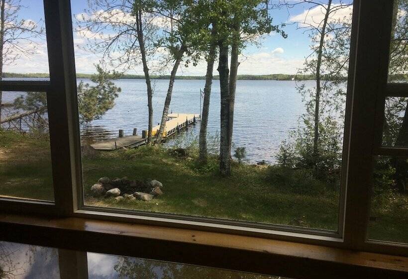 小室, Moose Track Adventures Resort