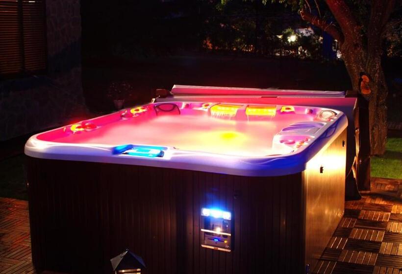 스탠다드 트리플 룸, Villa Mukinja