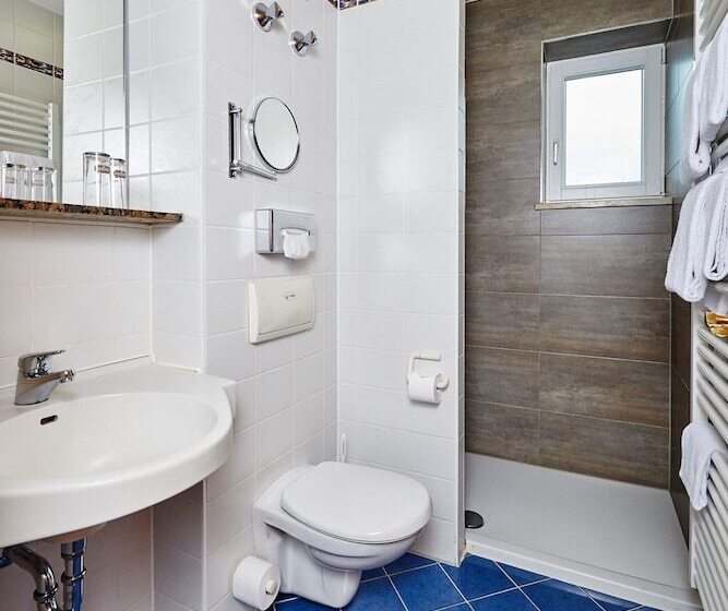 컴포트 룸, Am See