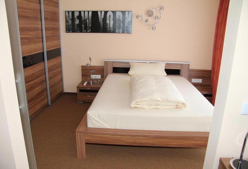 스탠다드 방갈로, Atrium Garni