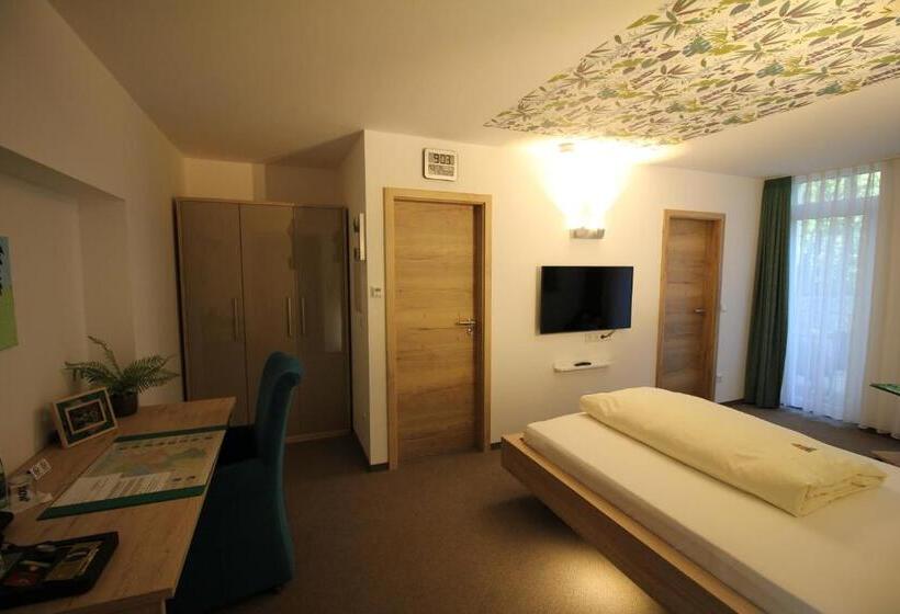 수피리어 싱글 룸, Atrium Garni