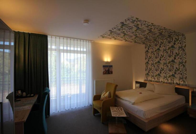 수피리어 싱글 룸, Atrium Garni