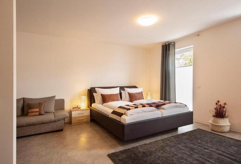 Студия Стандарт, & Boarding House Schlosserwirt