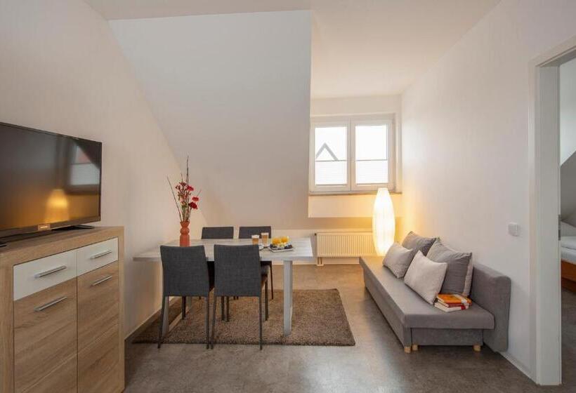 Семейный Номер, & Boarding House Schlosserwirt