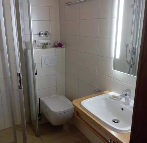 Standard Room, Burgwald