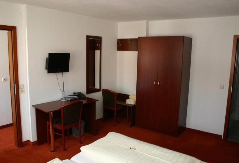 Номер Стандарт, Gasthaus Traube