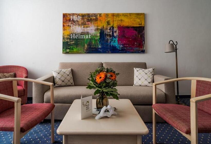 スーペリアールーム, Goldener Hirsch