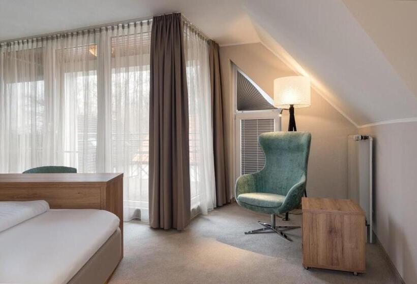 סוויטת ג'וניור עם מרפסת, Grosse Klus