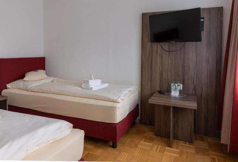 חדר משפחתי, Grosse Klus