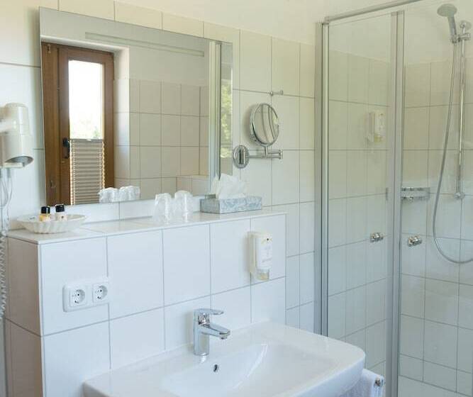 חדר קומפורט, Grosse Klus