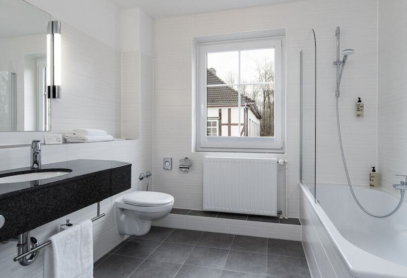 חדר משפחתי, Grosse Klus