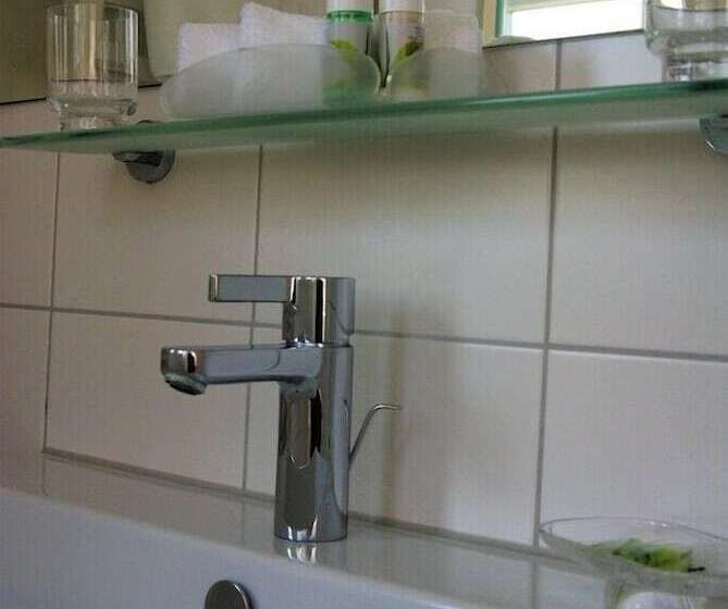 Номер Стандарт, Lindenallee