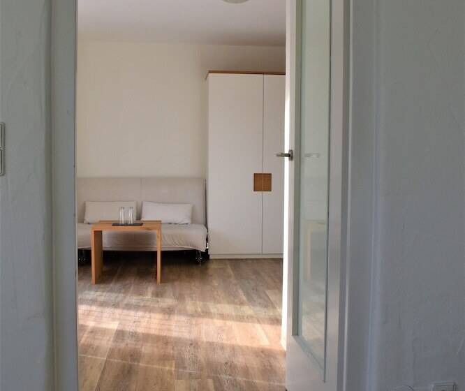 Полулюкс, Lindenallee