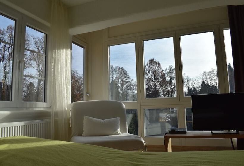 Полулюкс, Lindenallee