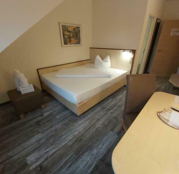 غرفة قياسية فردية, Montana Limburg