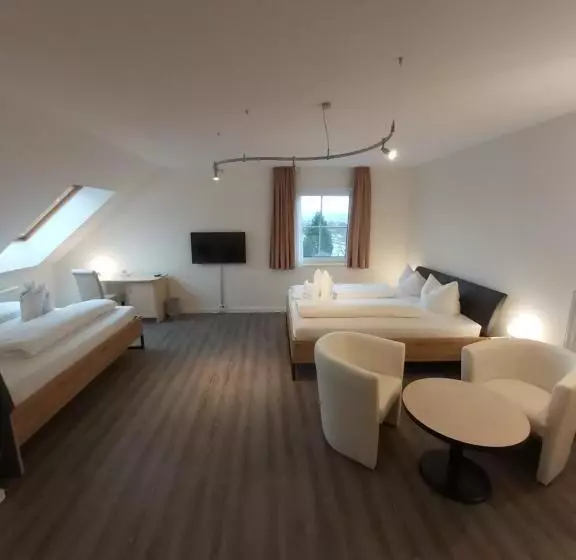 Perhehuone, Montana Limburg